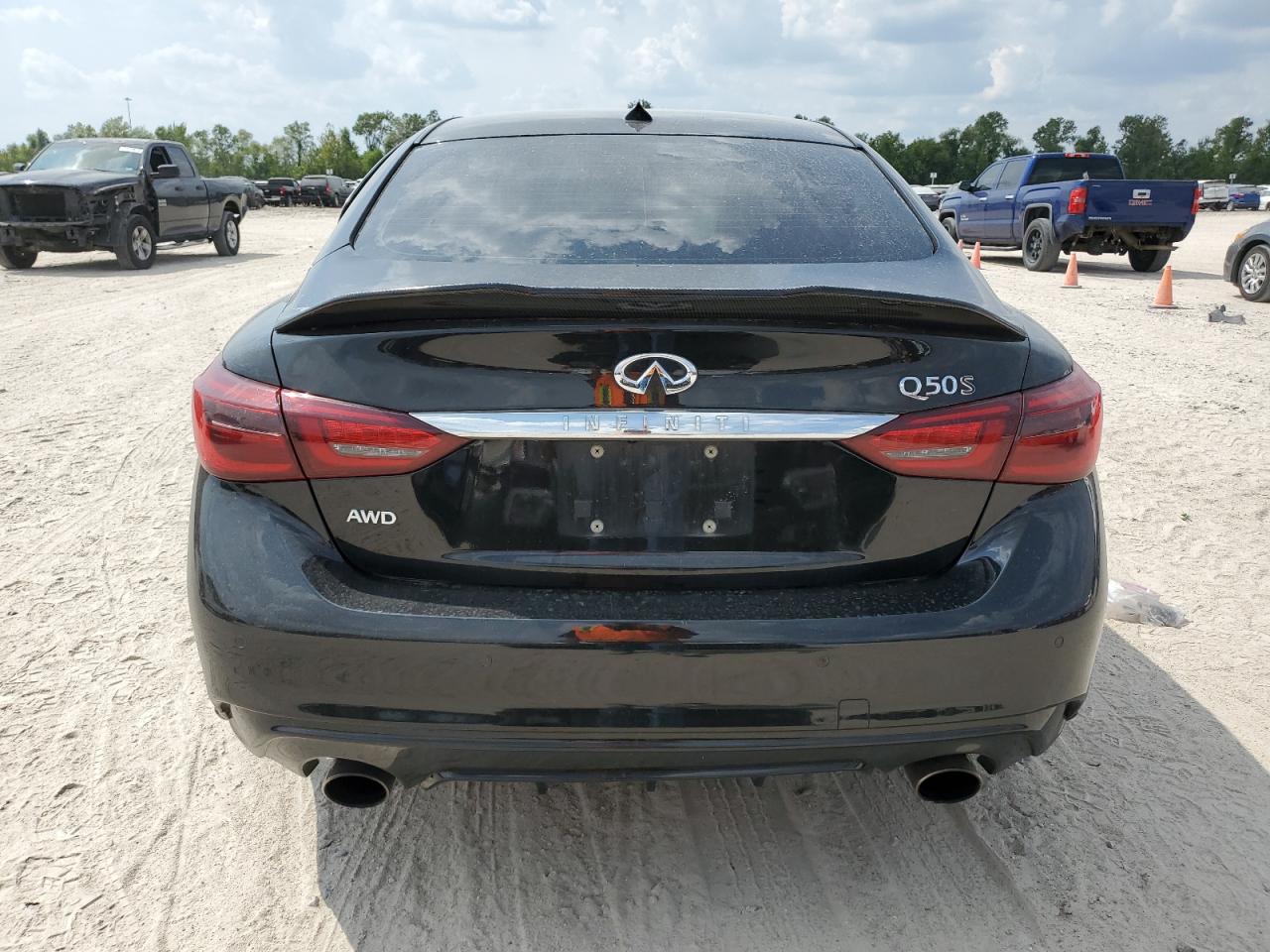 JN1EV7AR5JM431377 2018 Infiniti Q50 Luxe