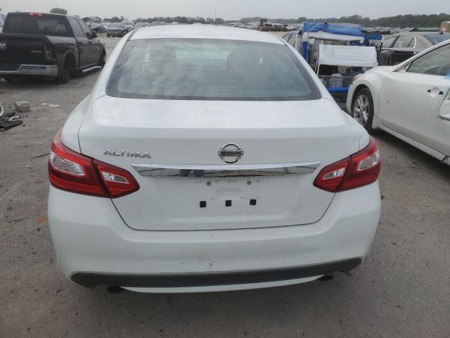 Sedans NISSAN ALTIMA 2016 White