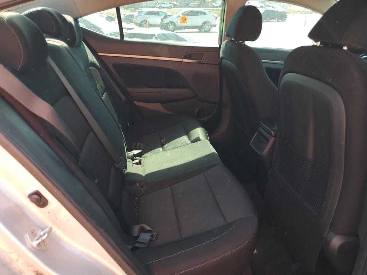 2017 Hyundai Elantra - Image 10