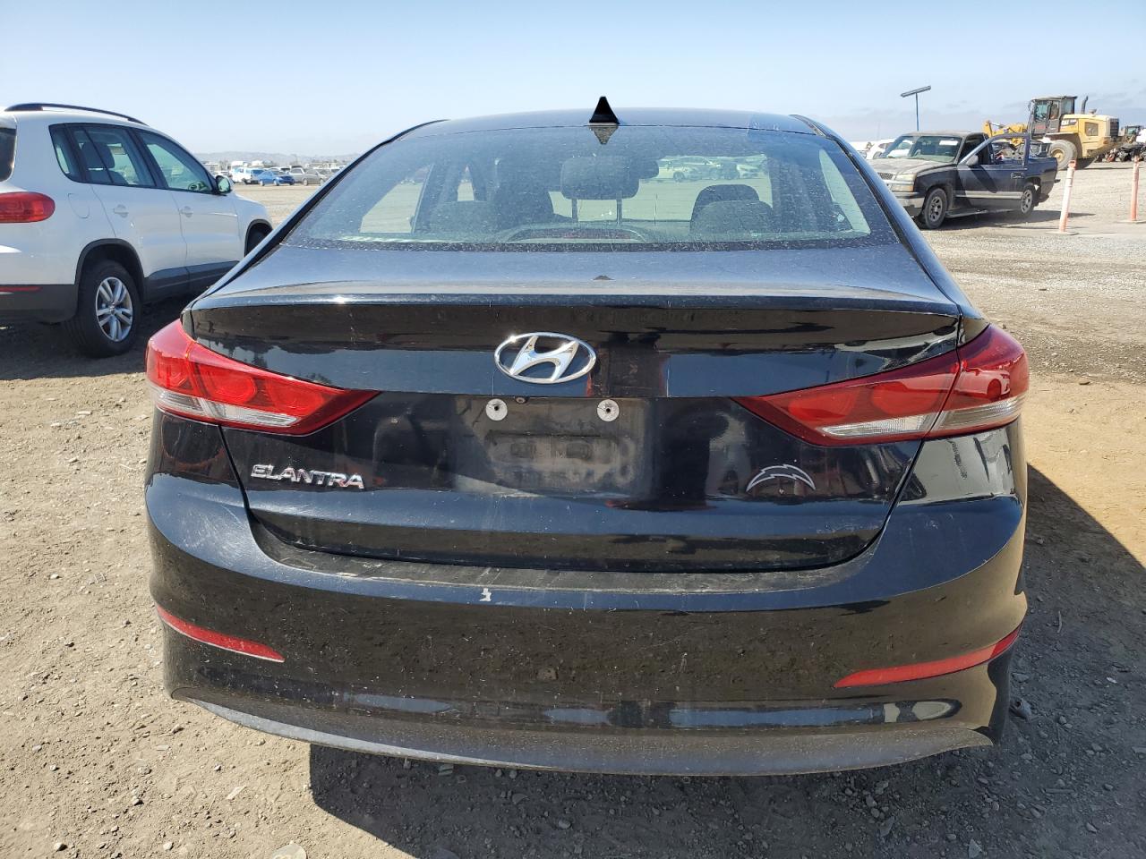 2018 Hyundai Elantra Sel VIN: 5NPD84LF0JH225735 Lot: 70663354