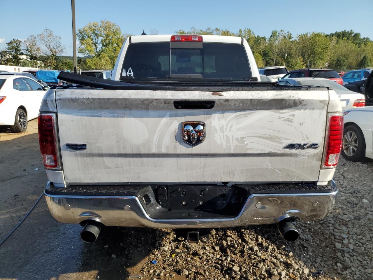 1C6RR7NM9FS594464 2015 Ram 1500 Laramie