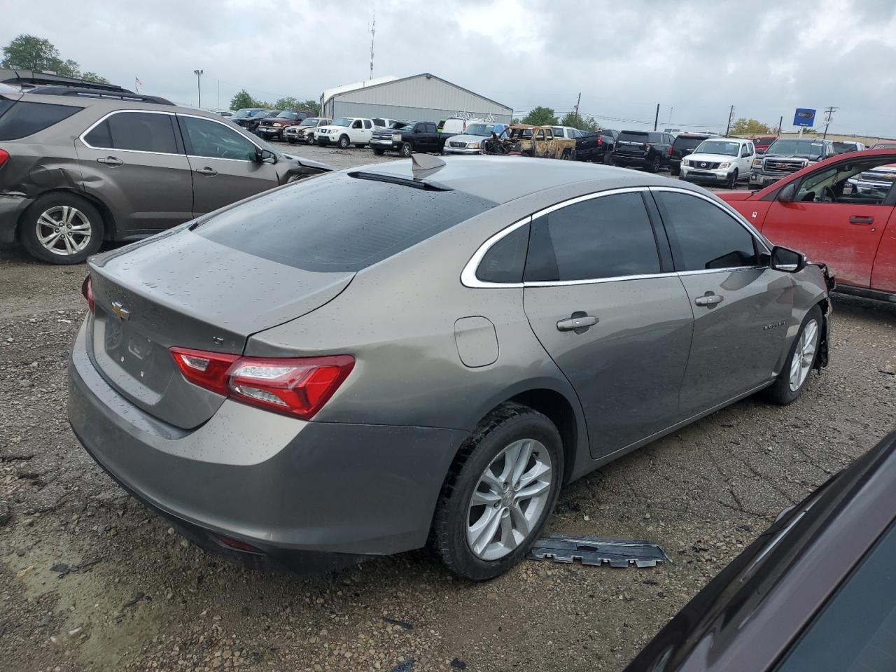 2017 Chevrolet Malibu - Image 3