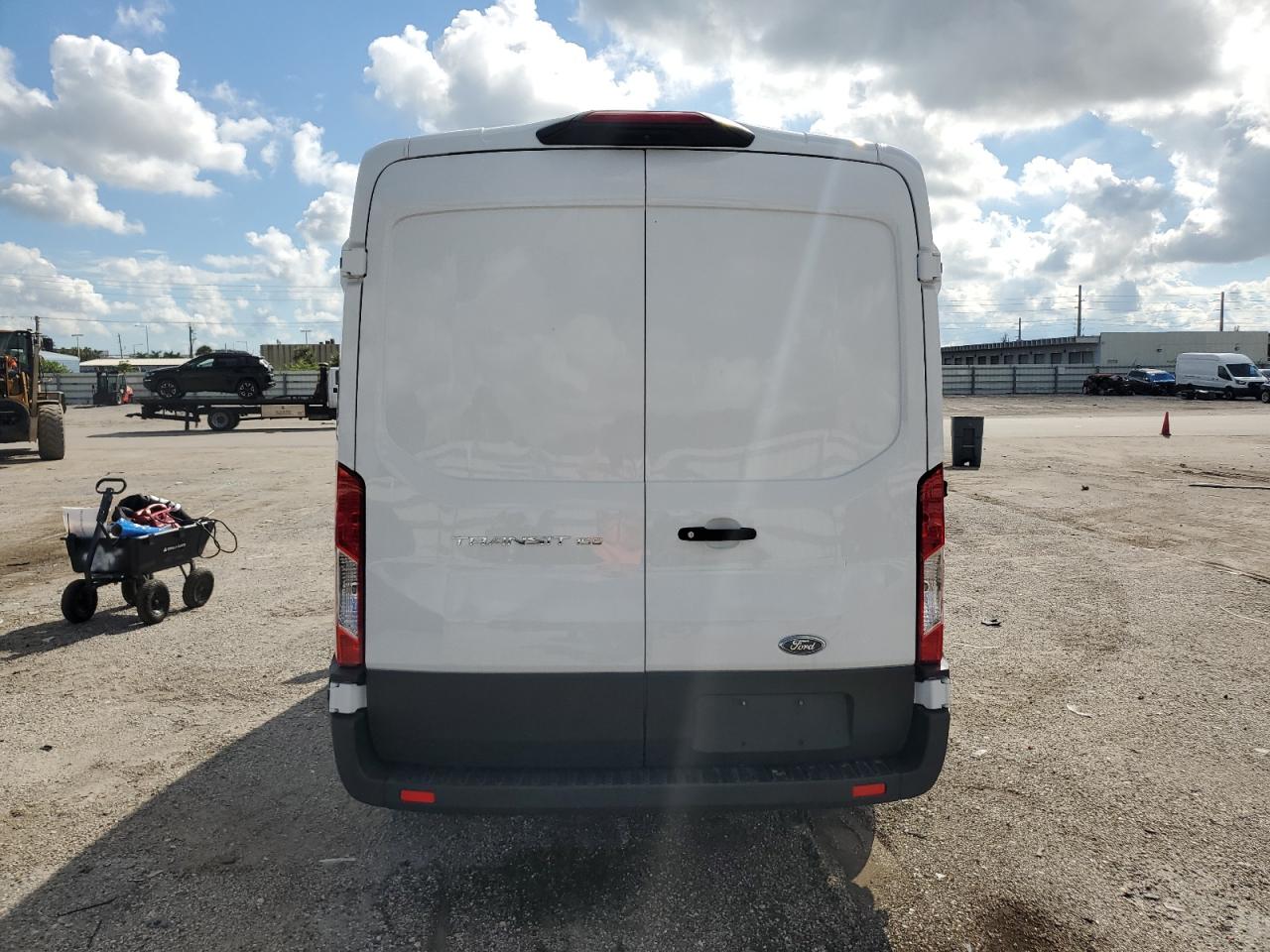 1FTYE1C83PKA12606 2023 Ford Transit T-150