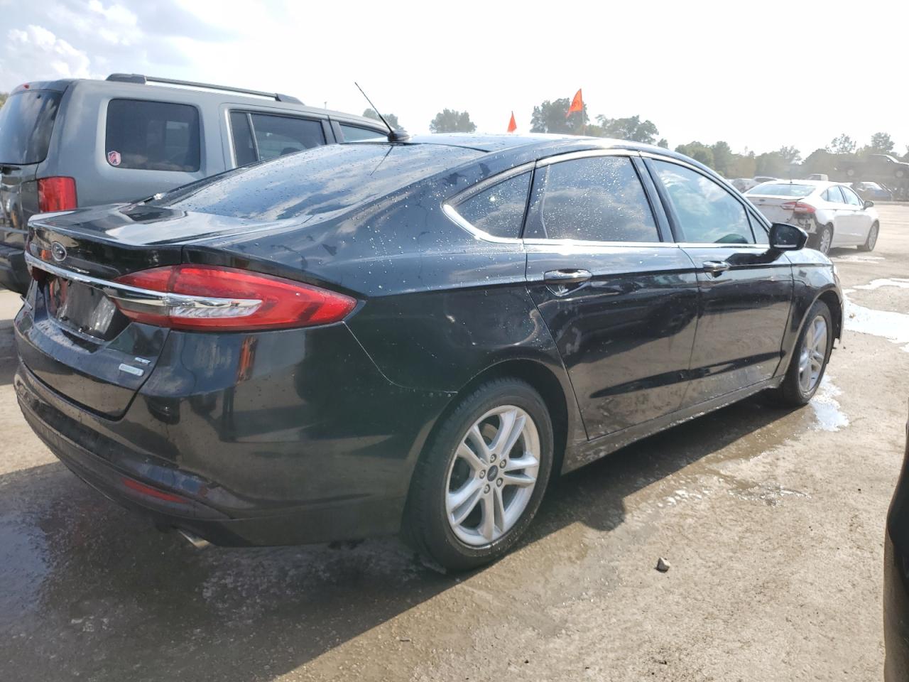 VIN 3FA6P0HD3JR239658 2018 FORD FUSION no.3