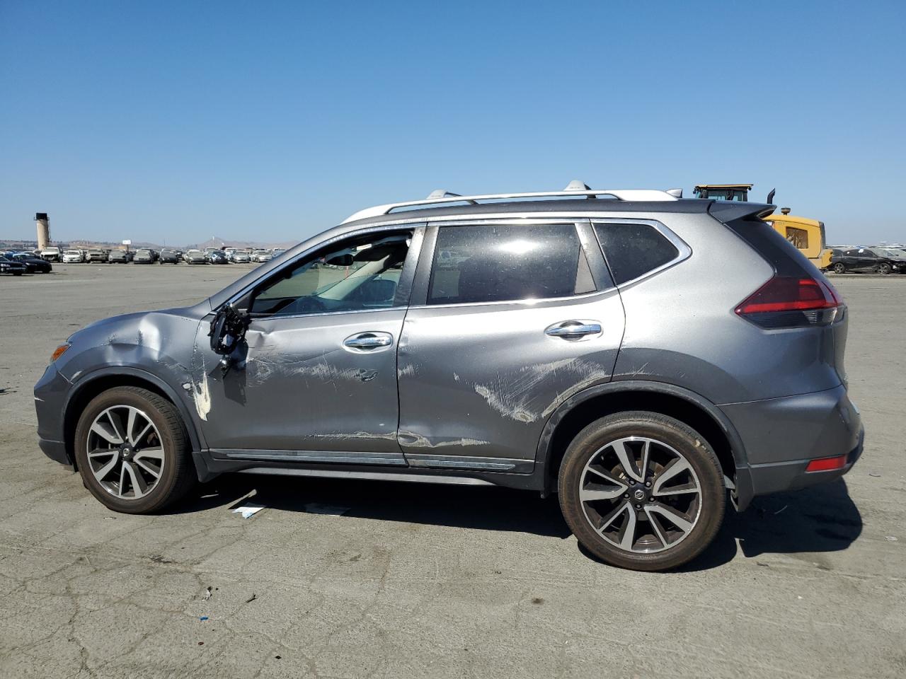 5N1AT2MV4KC714613 2019 NISSAN ROGUE - Image 2