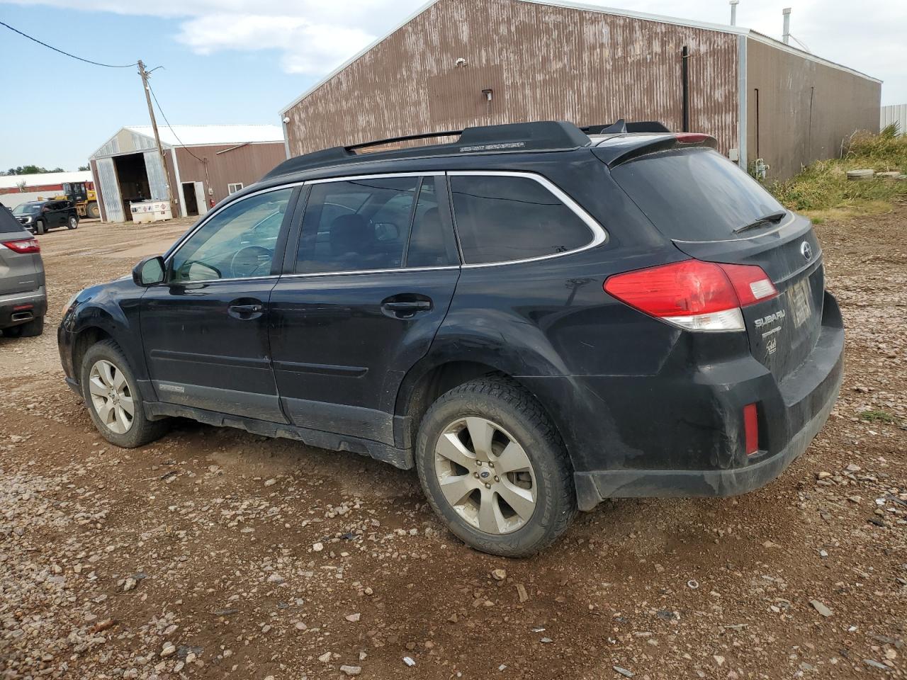 2011 Subaru Outback - Image 2