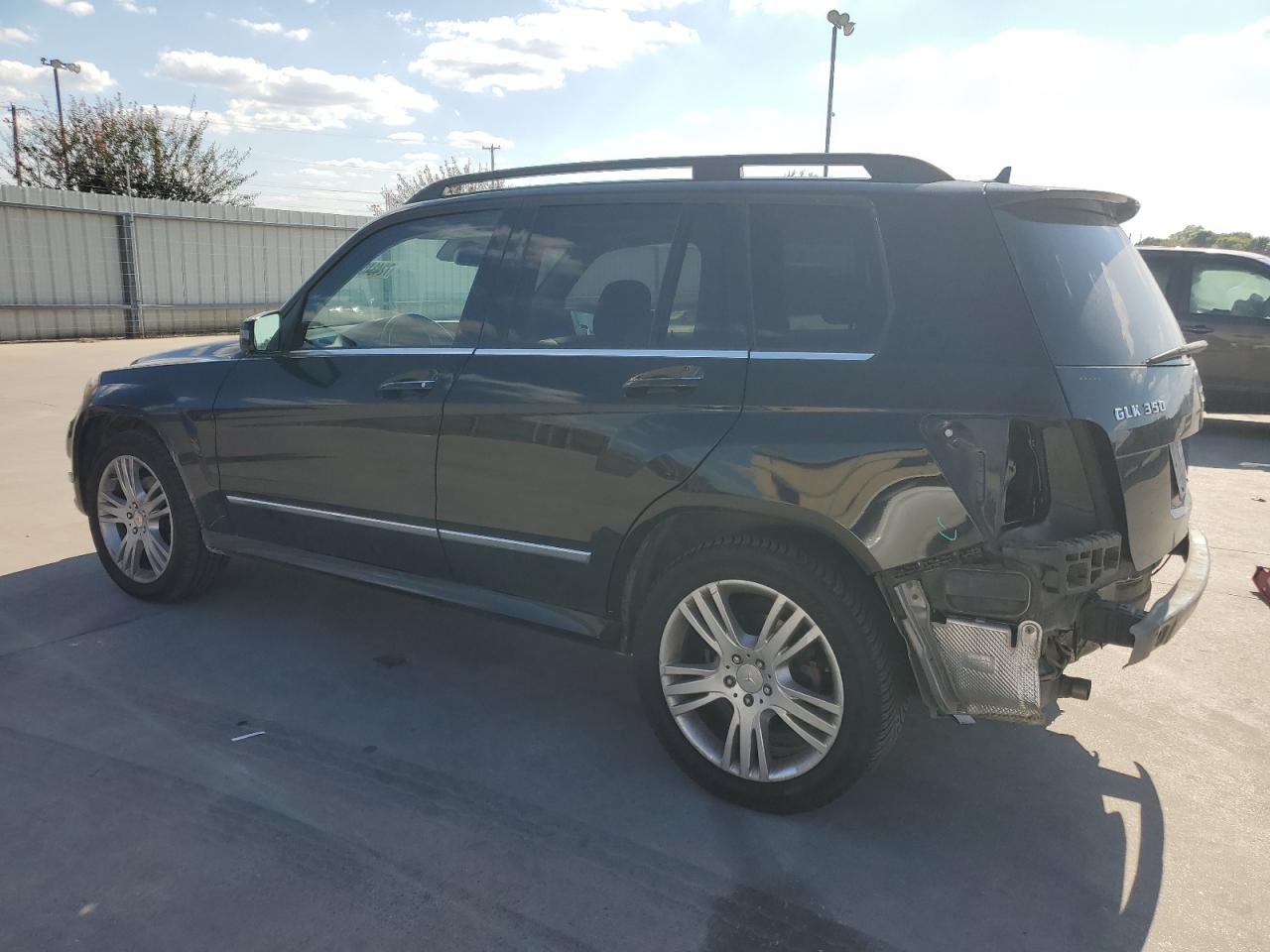 VIN WDCGG5HB4FG357138 2015 MERCEDES-BENZ GLK-CLASS no.2