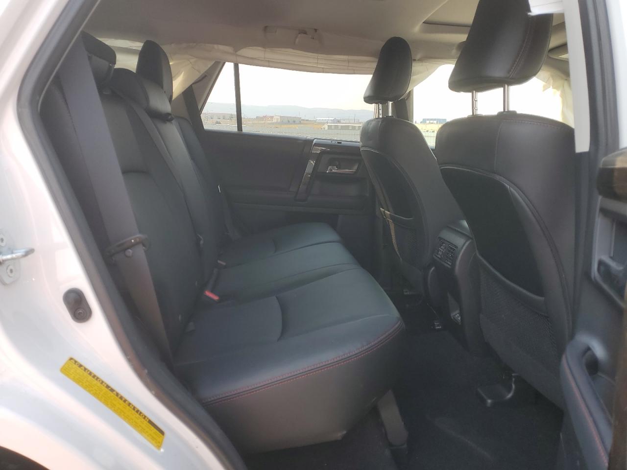 2020 Toyota 4Runner Sr5/Sr5 Premium VIN: JTEBU5JR2L5770615 Lot: 69325874