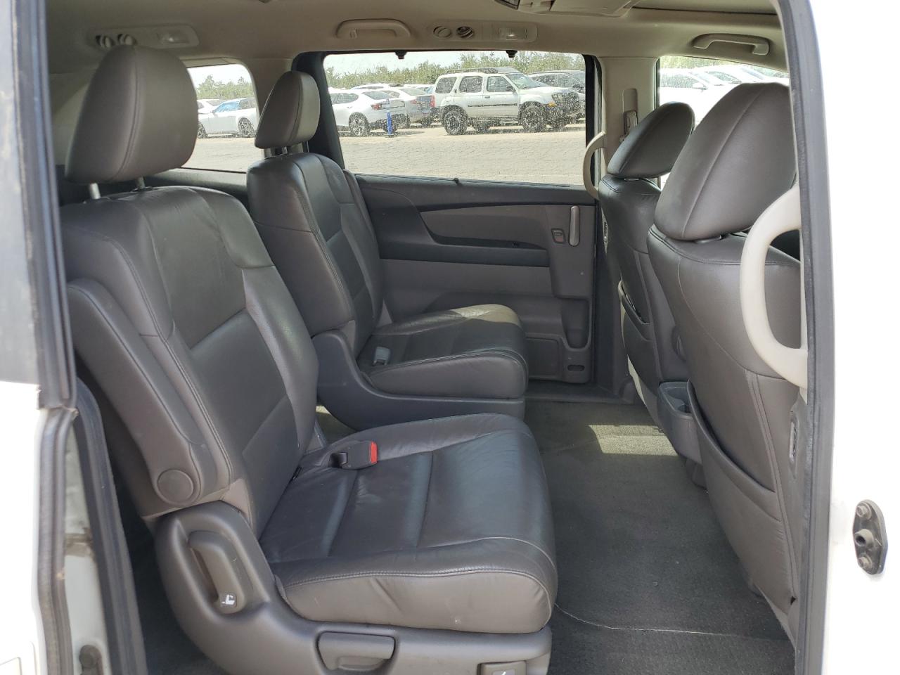 2013 Honda Odyssey - Image 11