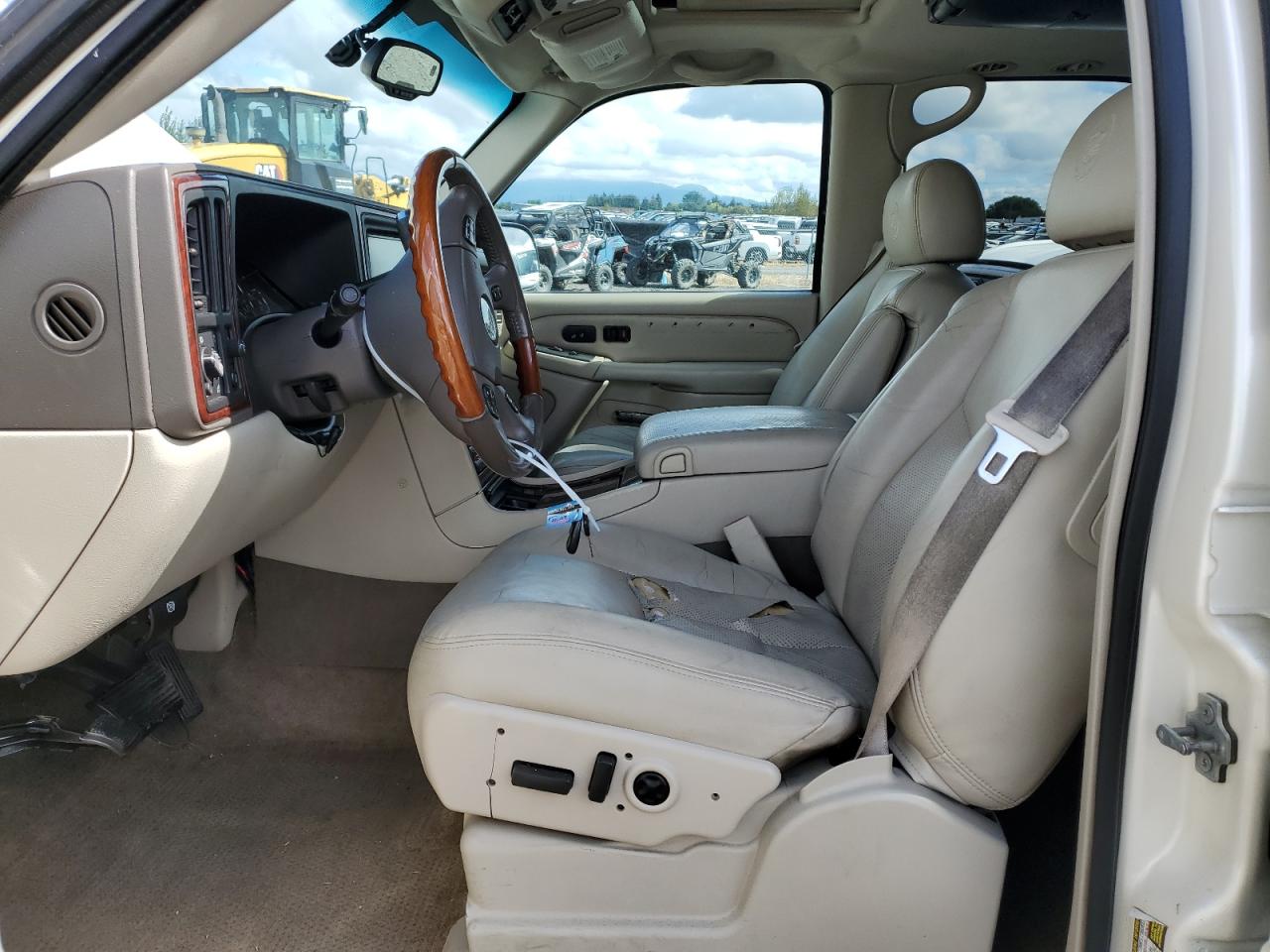 1GYEK63N25R211210 2005 Cadillac Escalade Luxury