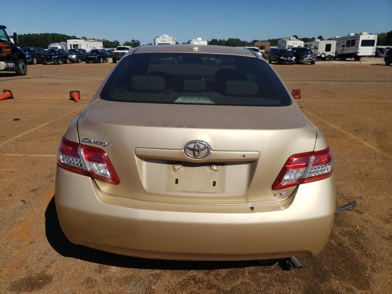 2011 Toyota Camry Base VIN: 4T1BF3EK3BU226737 Lot: 73611474