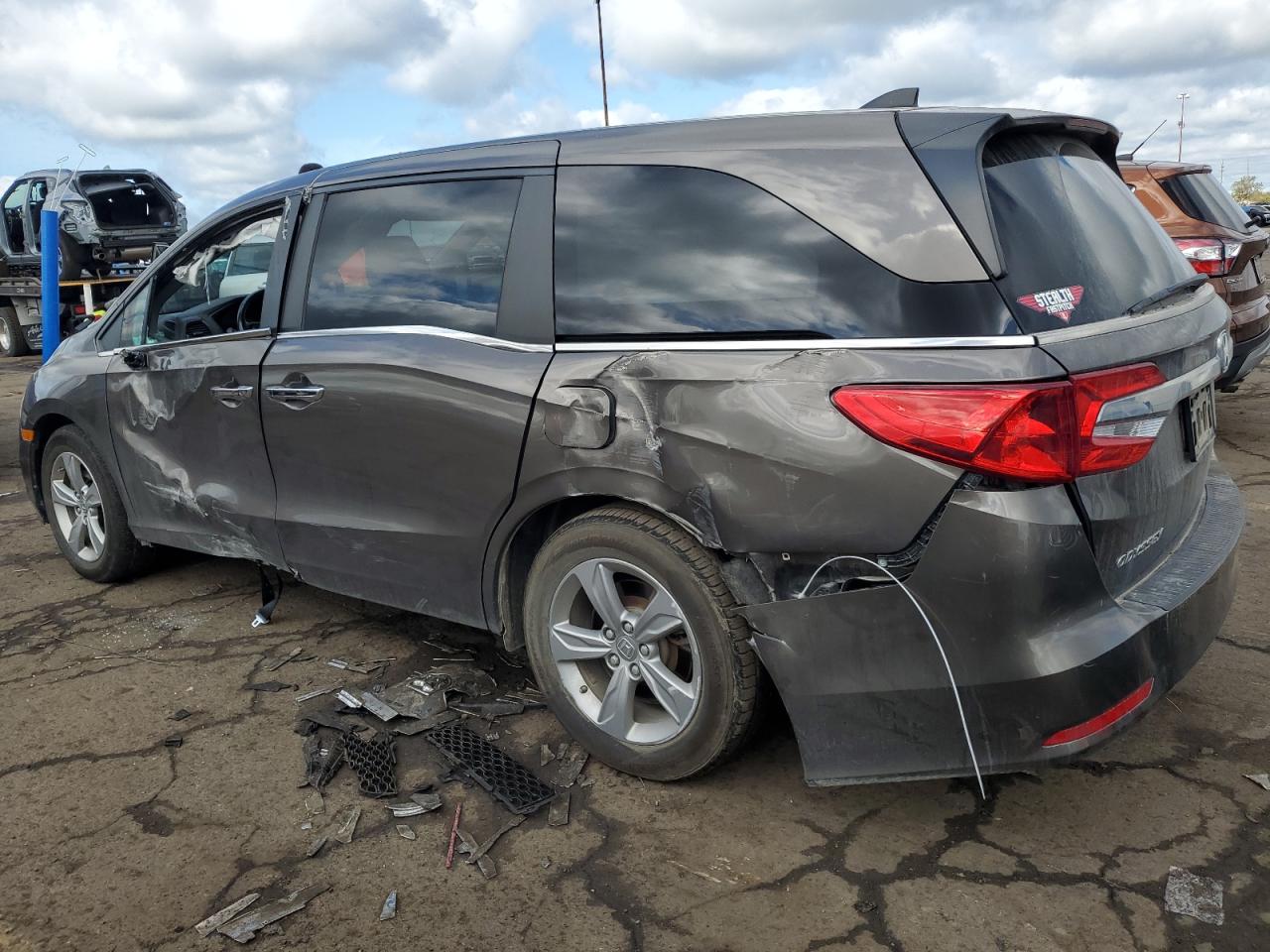 5FNRL6H77LB024711 2020 Honda Odyssey Exl