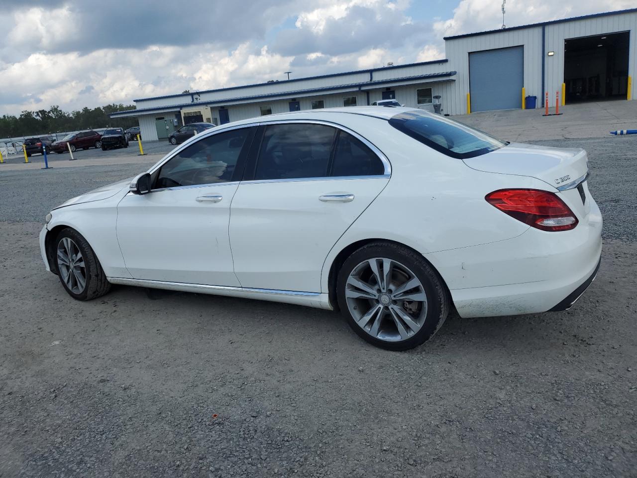 VIN 55SWF4JBXGU100293 2016 MERCEDES-BENZ C-CLASS no.2