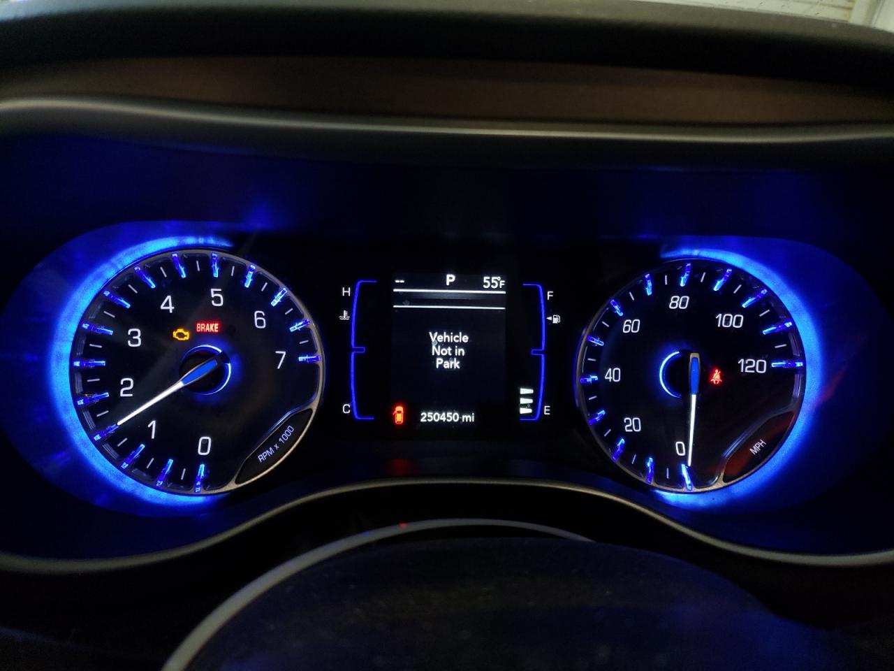 2019 Chrysler Pacifica - Image 9