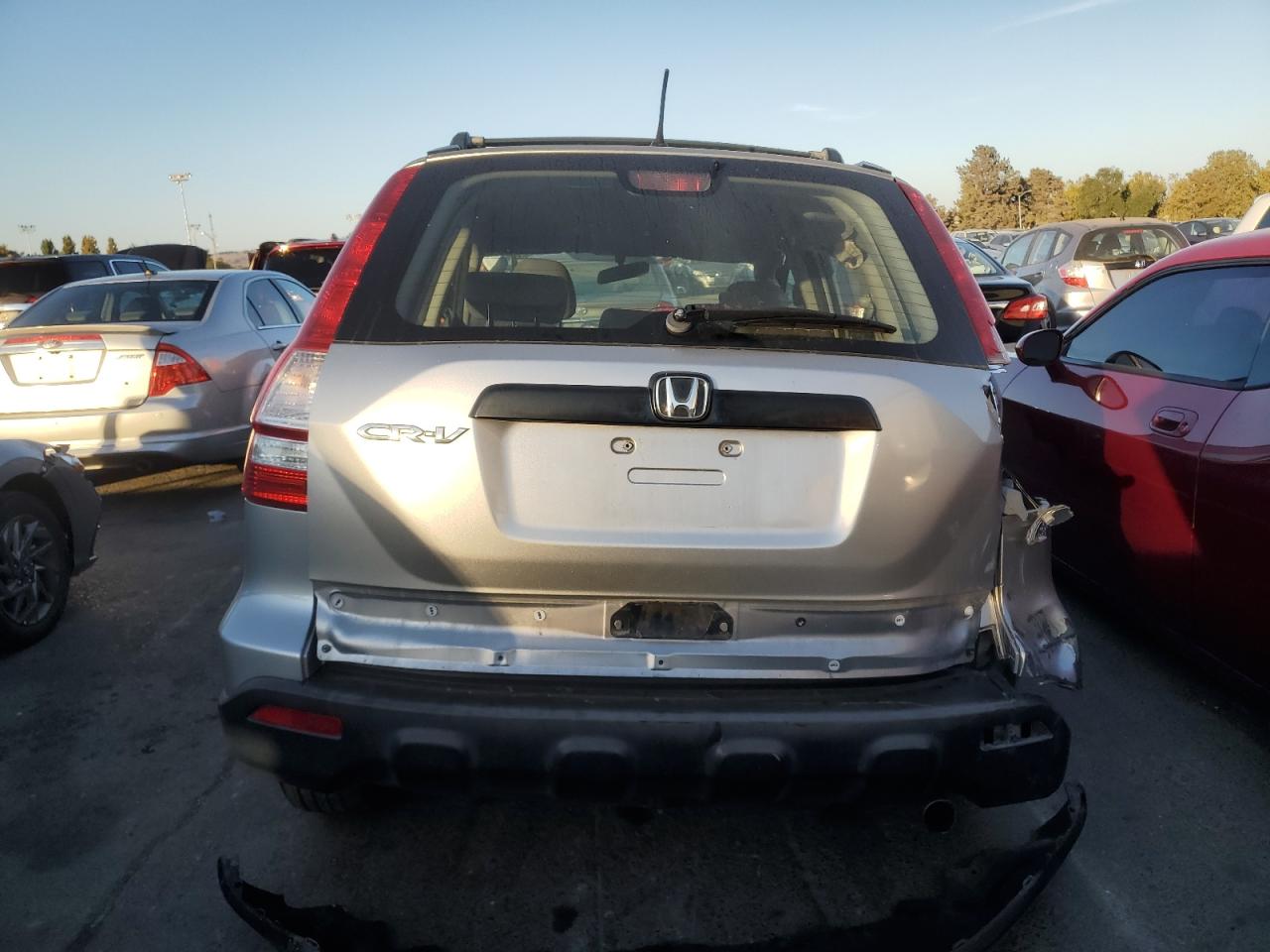 2007 Honda Cr-V Lx VIN: JHLRE38337C081127 Lot: 72706304