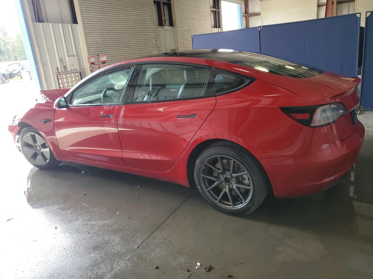 5YJ3E1EA8NF190659 2022 TESLA MODEL 3 - Image 2