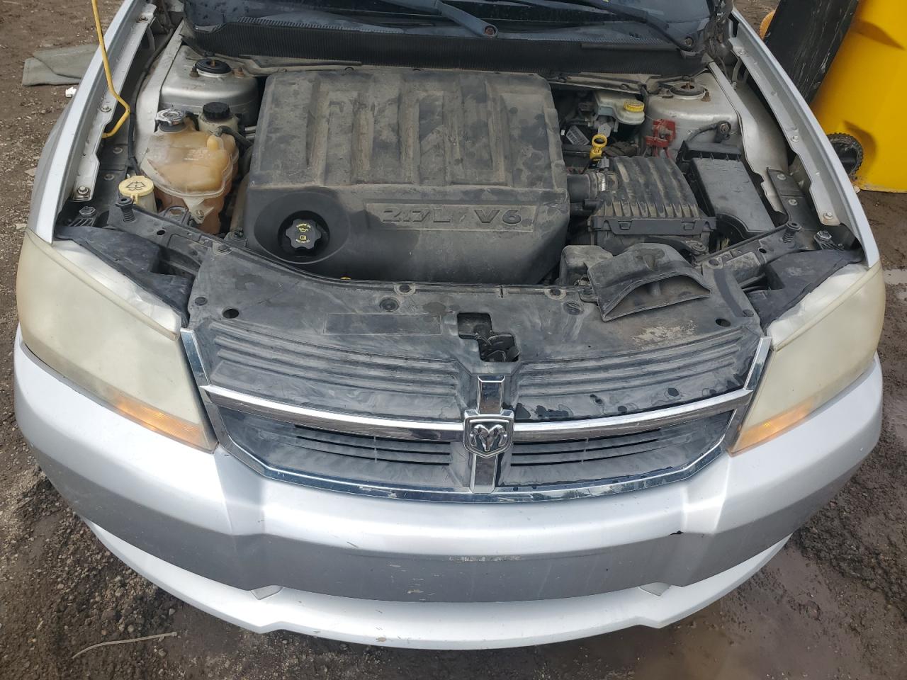 2008 Dodge Avenger - Image 12