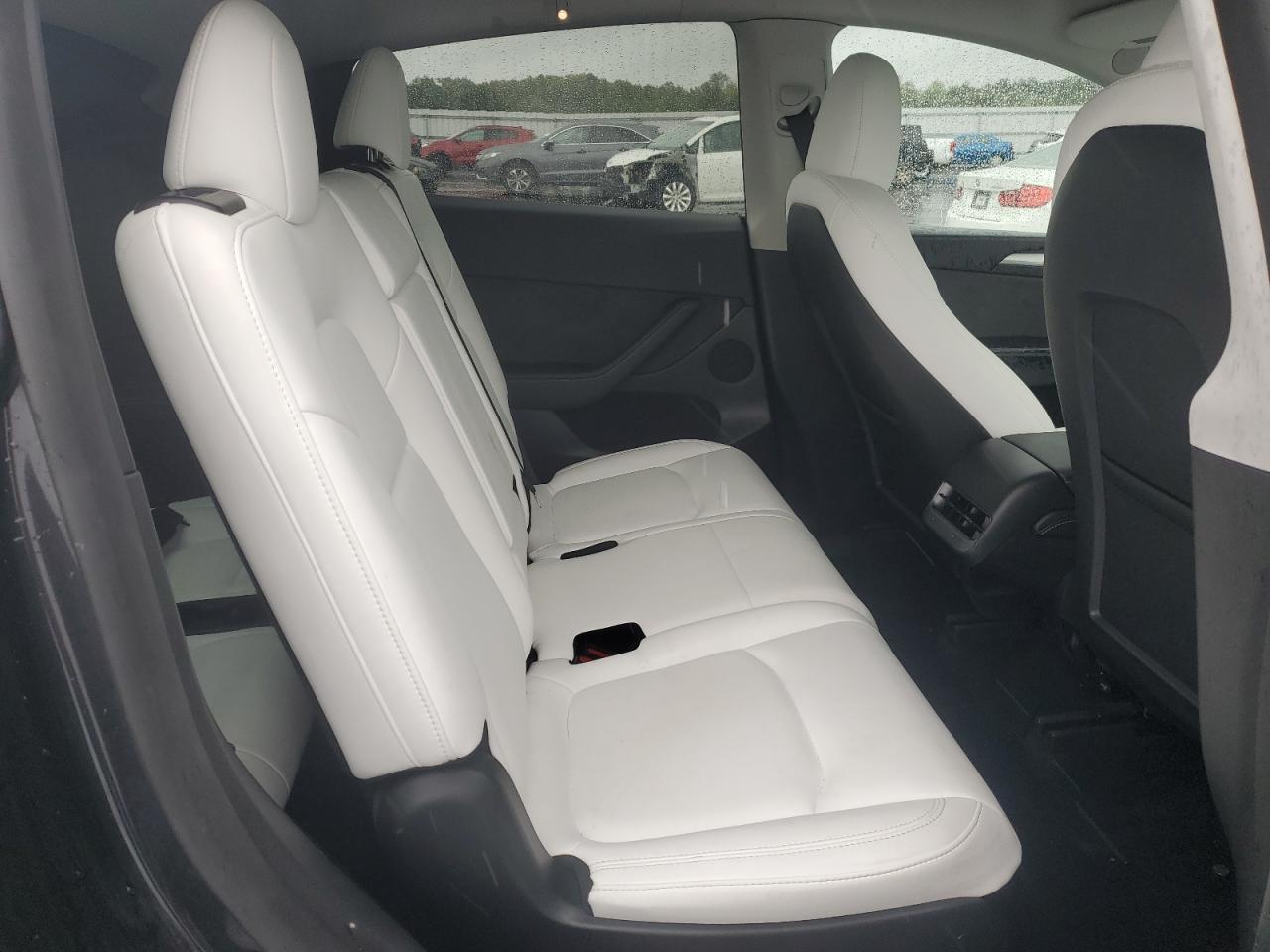 7SAYGAEE0RF072732 2024 Tesla Model Y