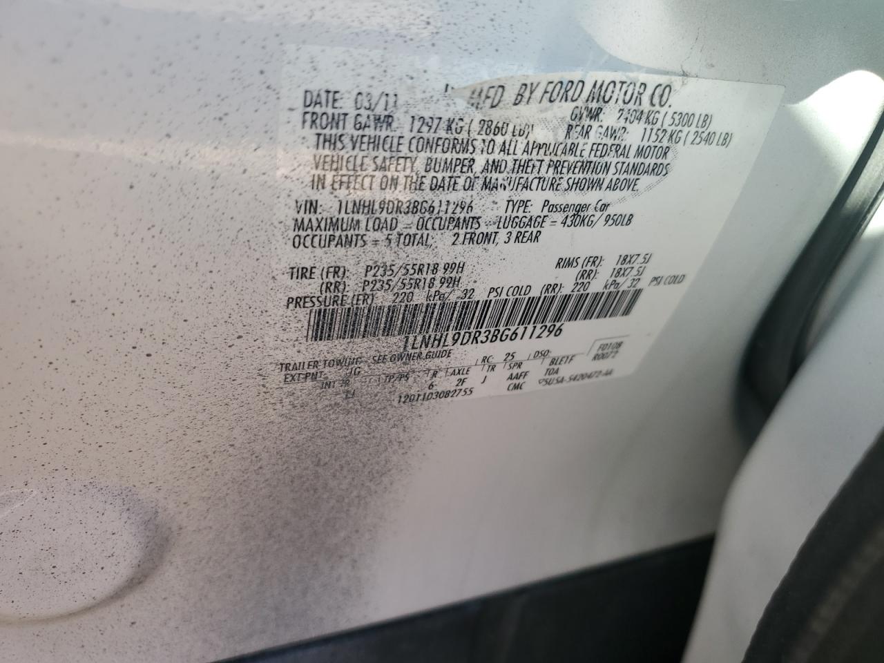 2011 Lincoln MKS - Image 12