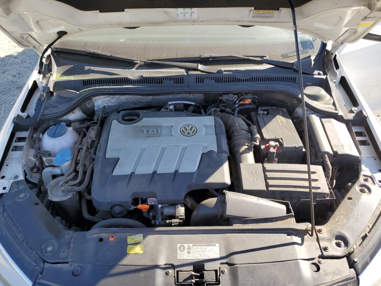 3VWLL7AJ2CM361071 2012 Volkswagen Jetta Tdi