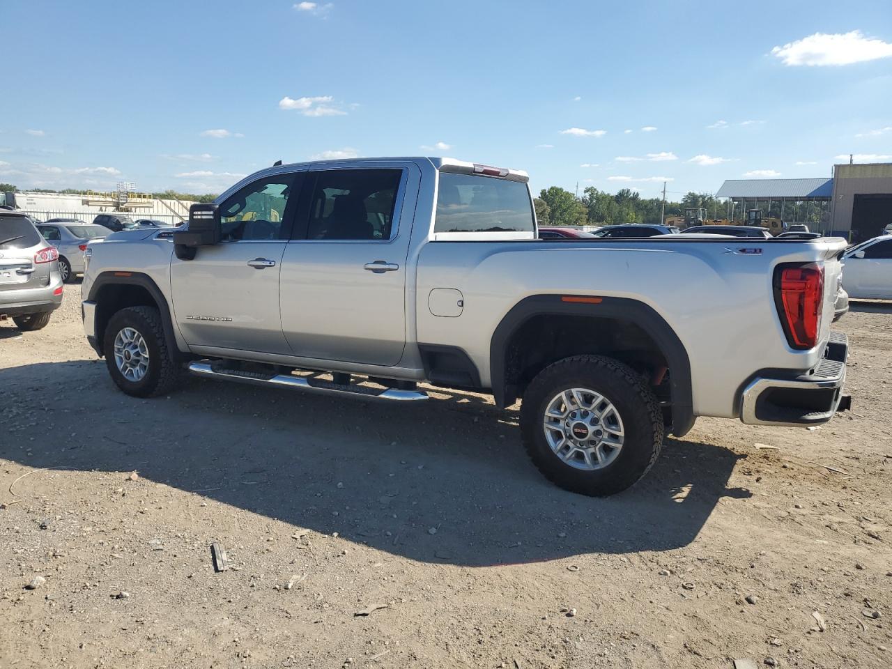 2020 GMC Sierra - Image 2