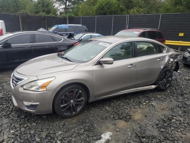 2014 Nissan Altima 2.5 იყიდება Waldorf-ში, MD - All Over