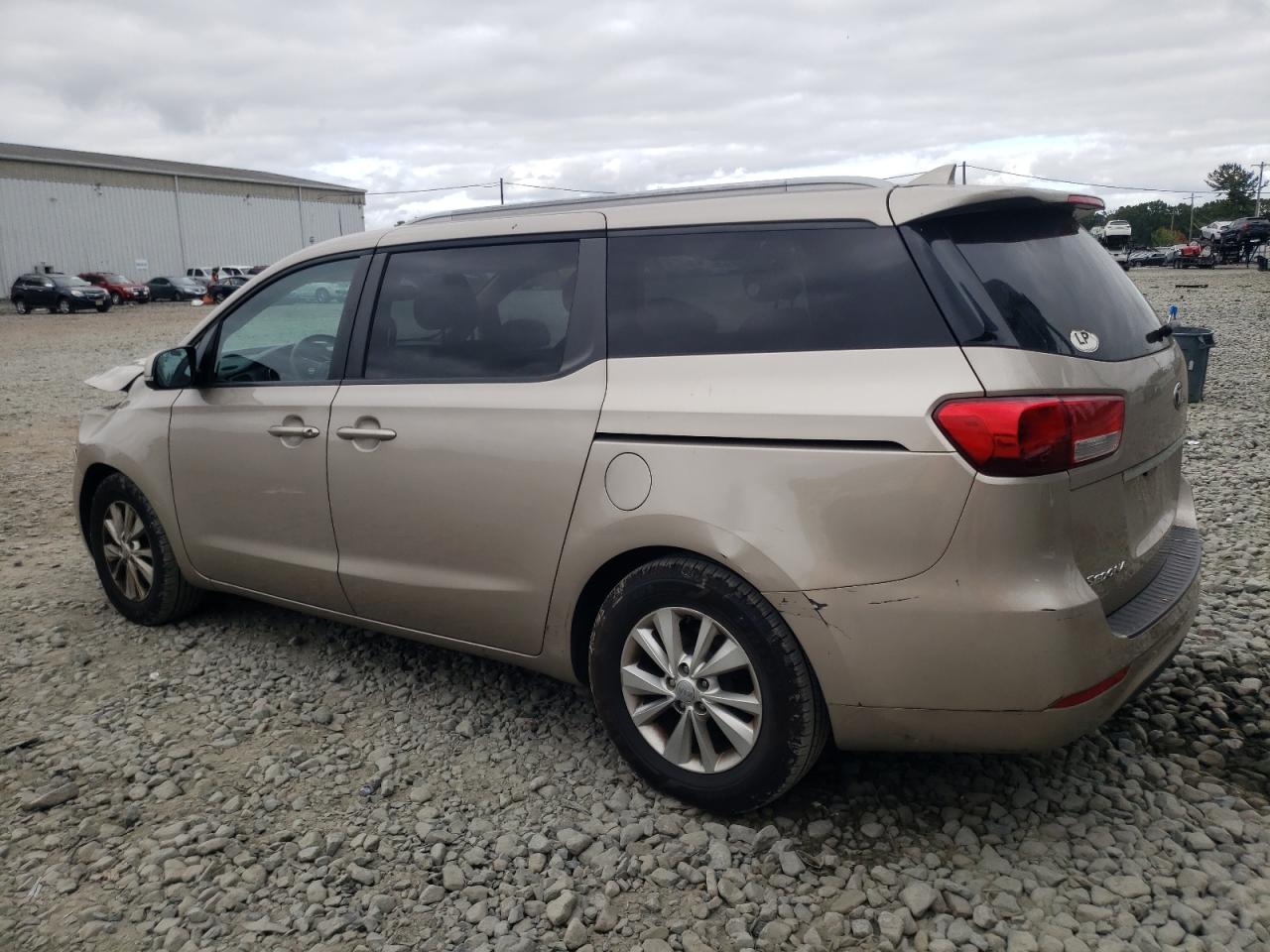 KNDMB5C14F6040360 2015 KIA SEDONA - Image 2