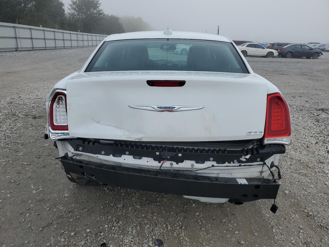 2020 Chrysler 300 Touring VIN: 2C3CCAAG4LH168640 Lot: 72911094