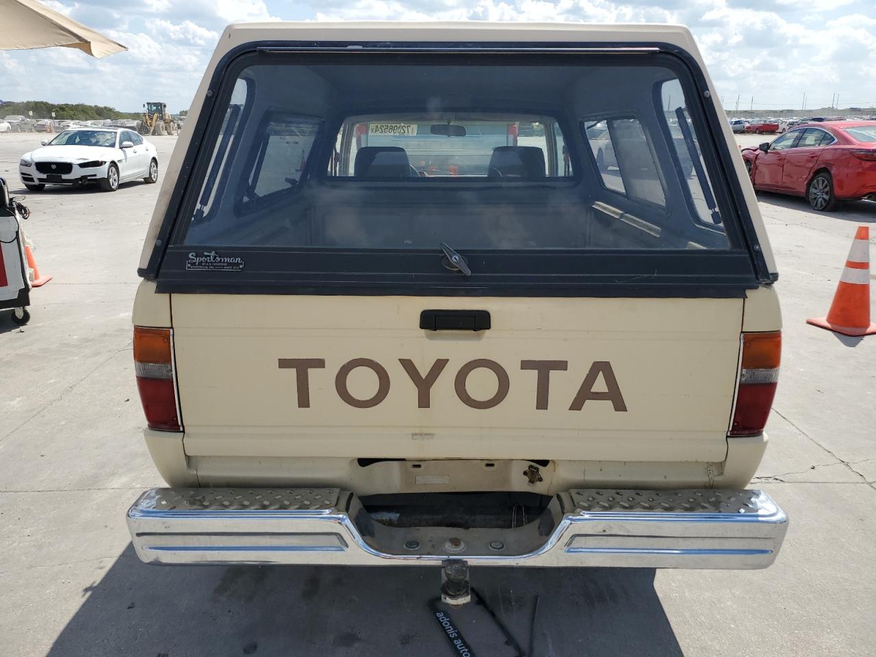 1988 Toyota Pickup 1/2 Ton Rn50 VIN: JT4RN50R1J5123945 Lot: 72096524