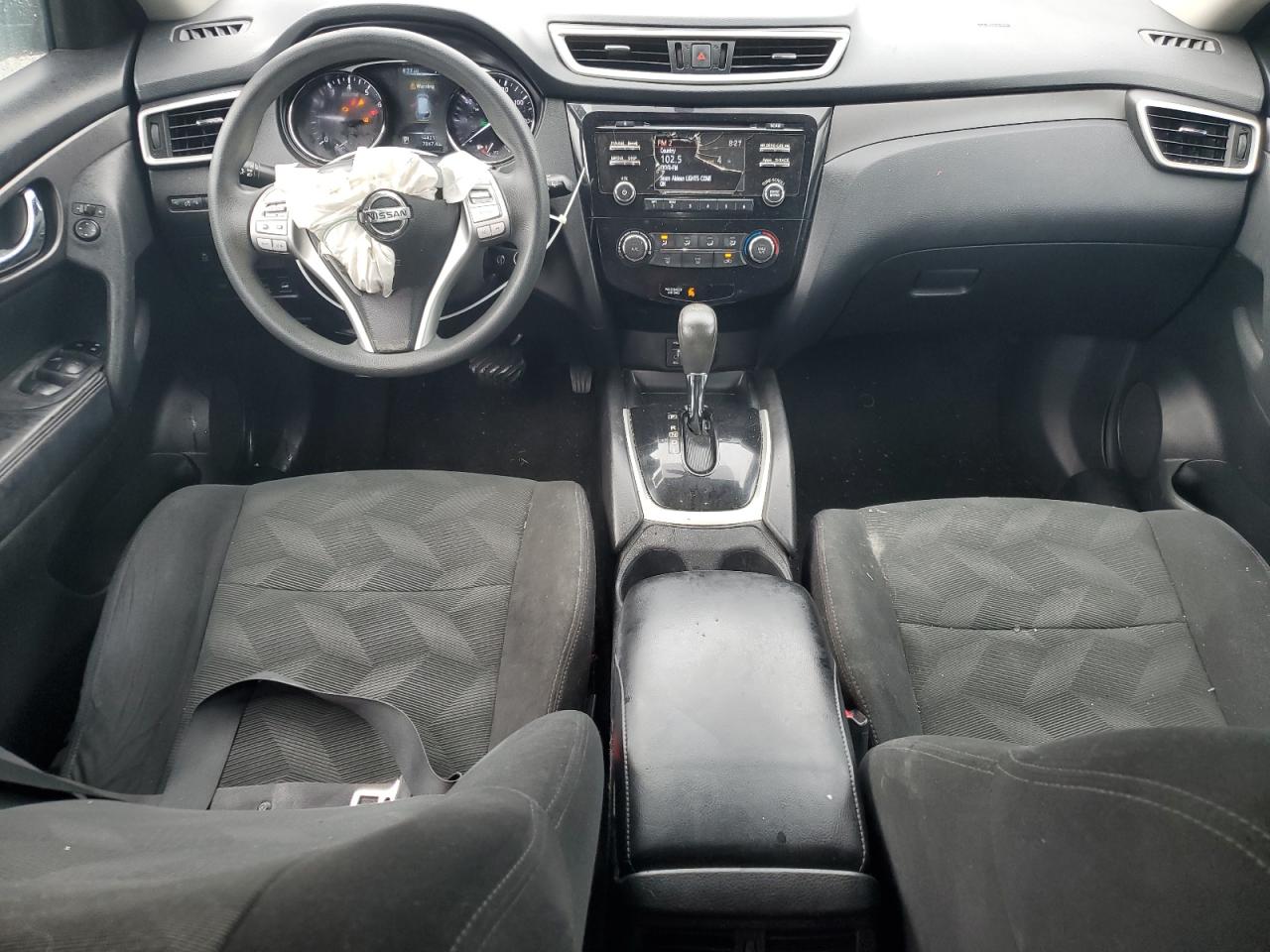 2016 Nissan Rogue - Image 8