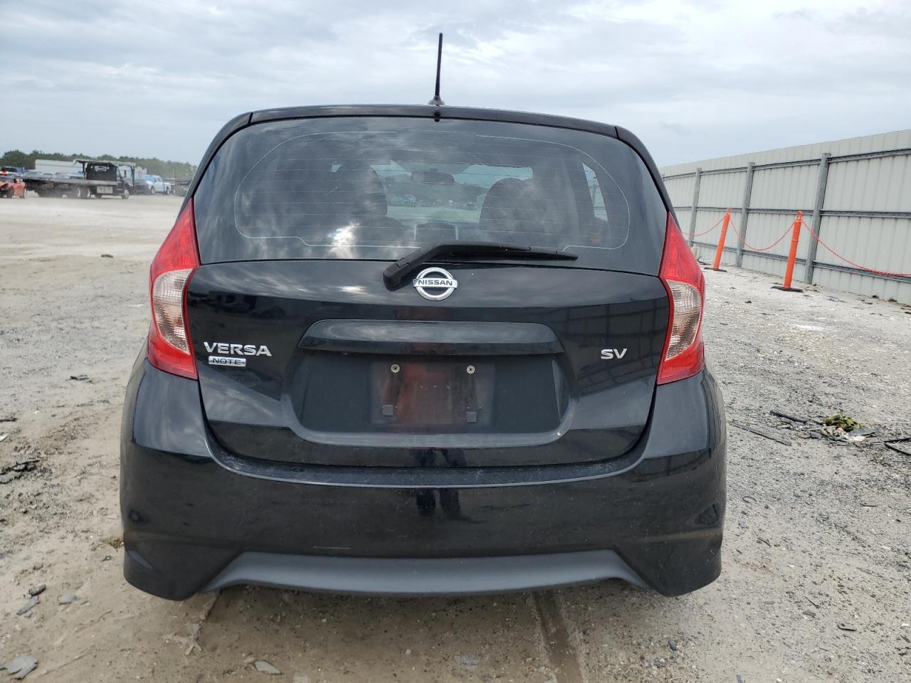 2018 Nissan Versa Note S VIN: 3N1CE2CP6JL365888 Lot: 72890004