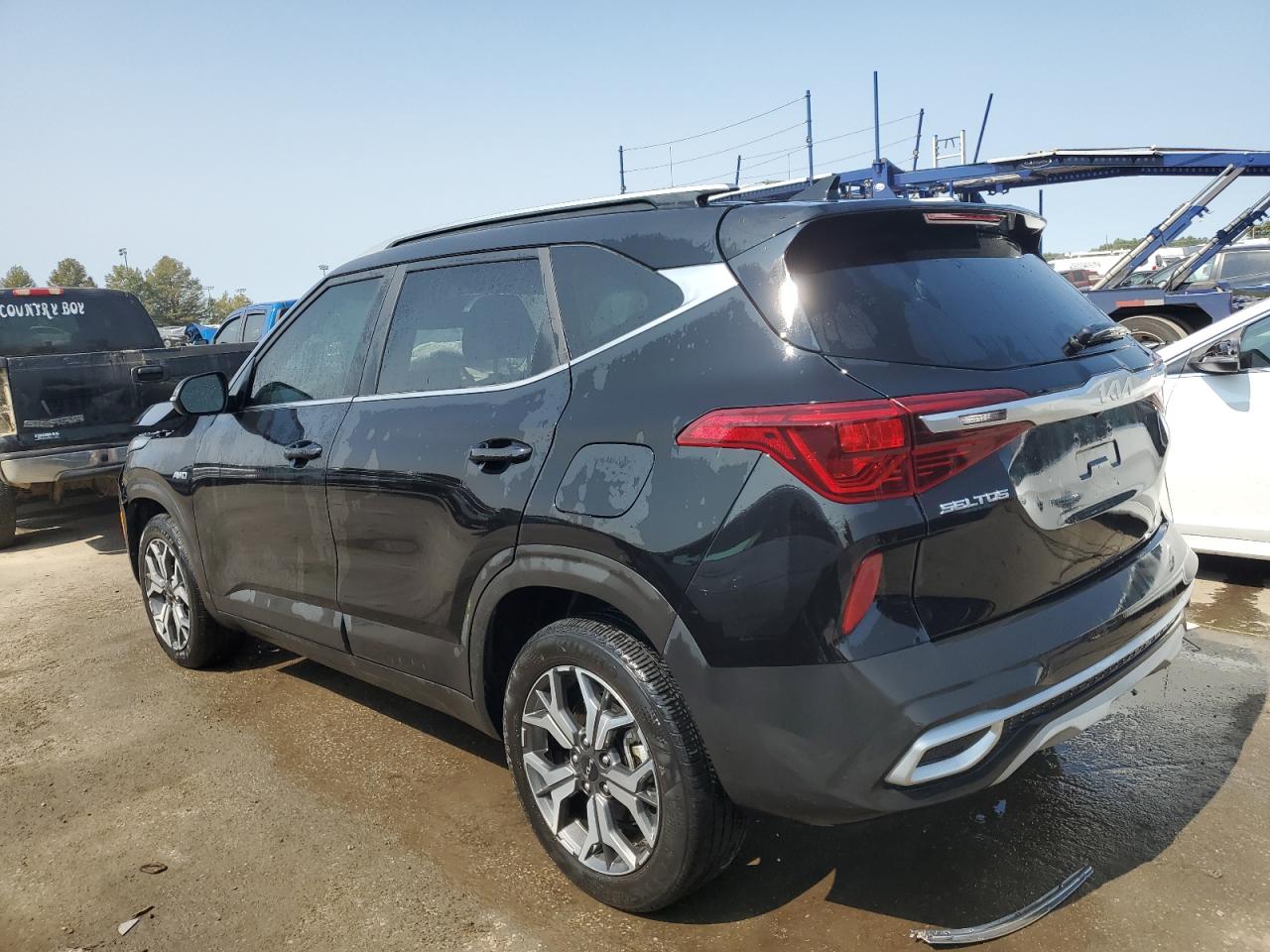 2022 Kia Seltos - Image 2