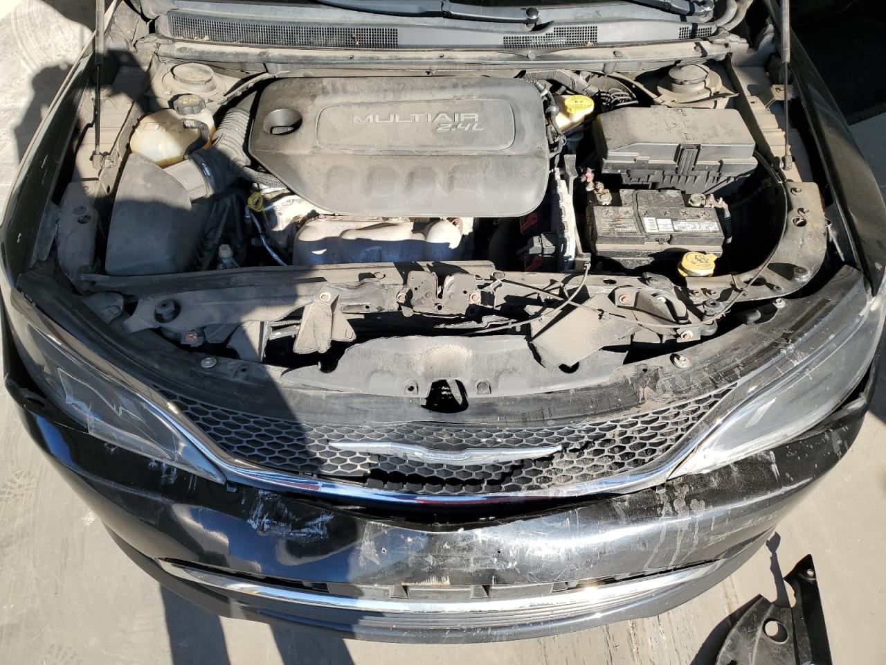 2015 Chrysler 200 - Image 12