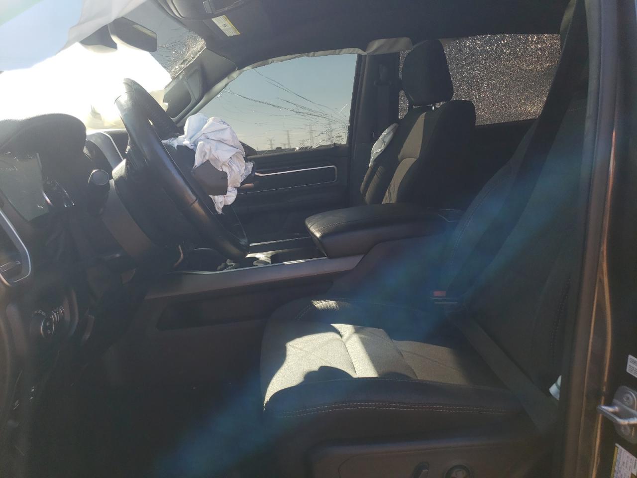 2019 RAM 1500 - Image 7