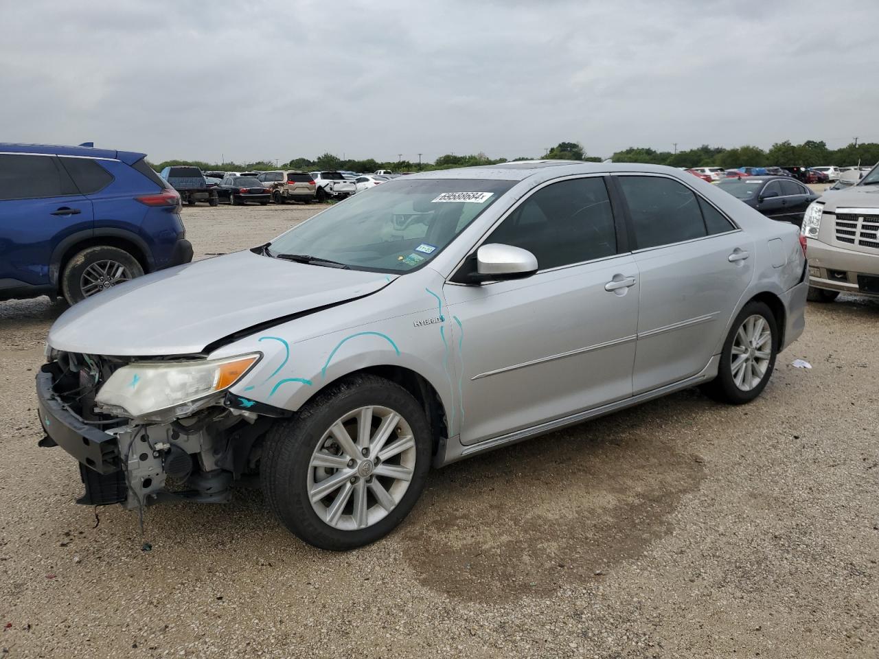 VIN 4T1BD1FK1DU073402 2013 TOYOTA CAMRY no.1