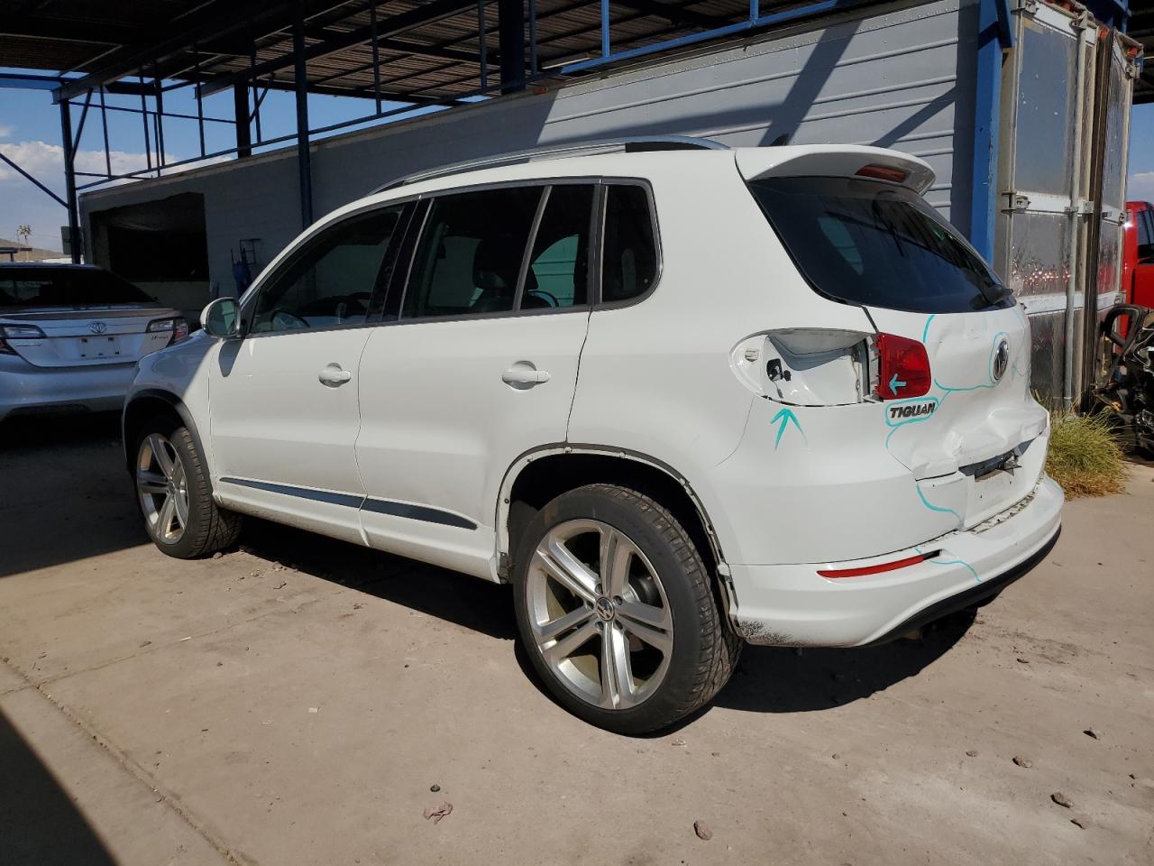 WVGBV7AX0GW078926 2016 VOLKSWAGEN TIGUAN - Image 2