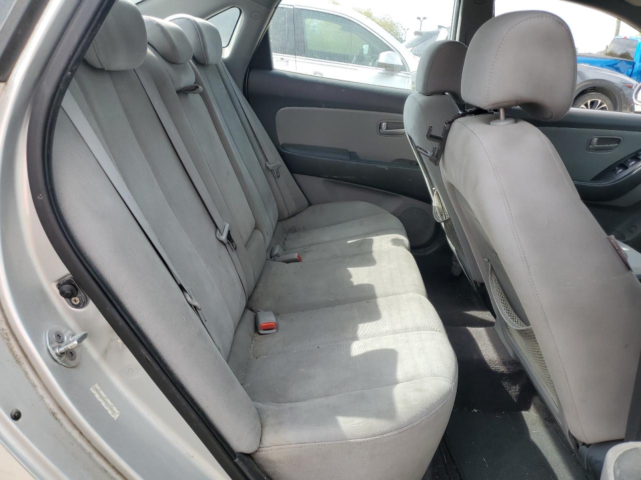 2009 Hyundai Elantra - Image 10