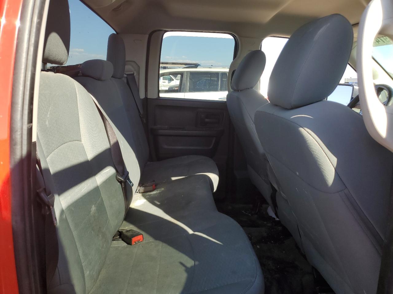 2016 RAM 1500 - Image 10