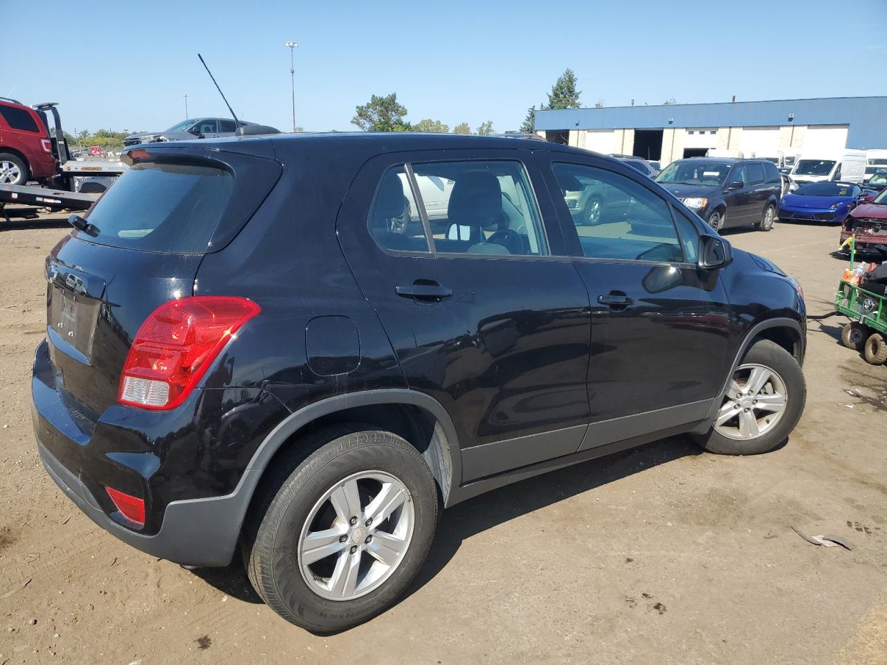 VIN 3GNCJKSB8KL254170 2019 CHEVROLET TRAX no.3