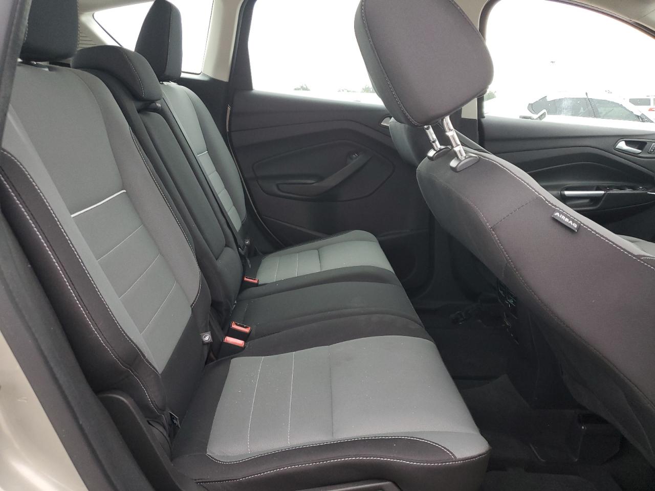 2015 Ford C-MAX - Image 10