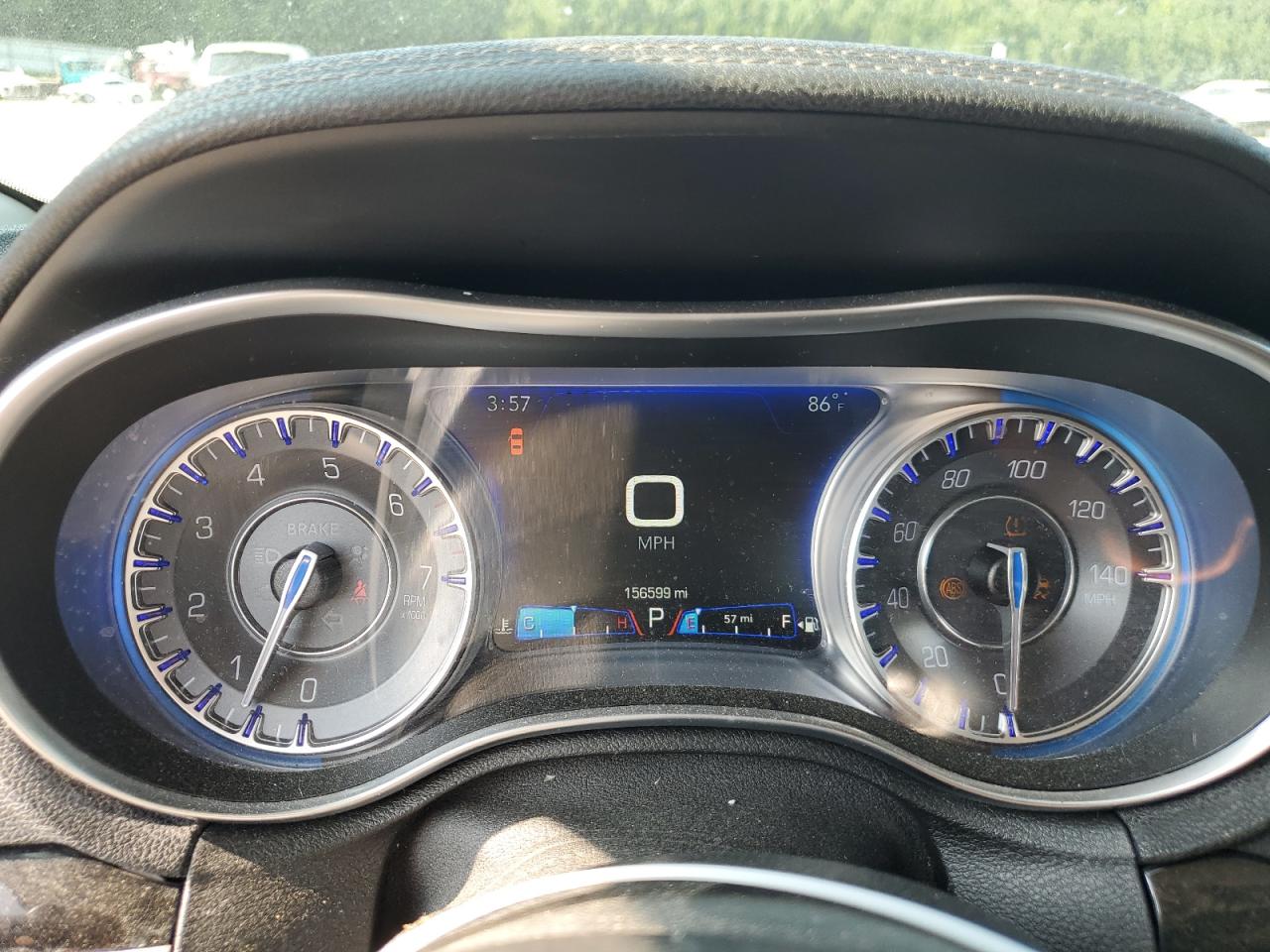 2016 Chrysler 300 - Image 9