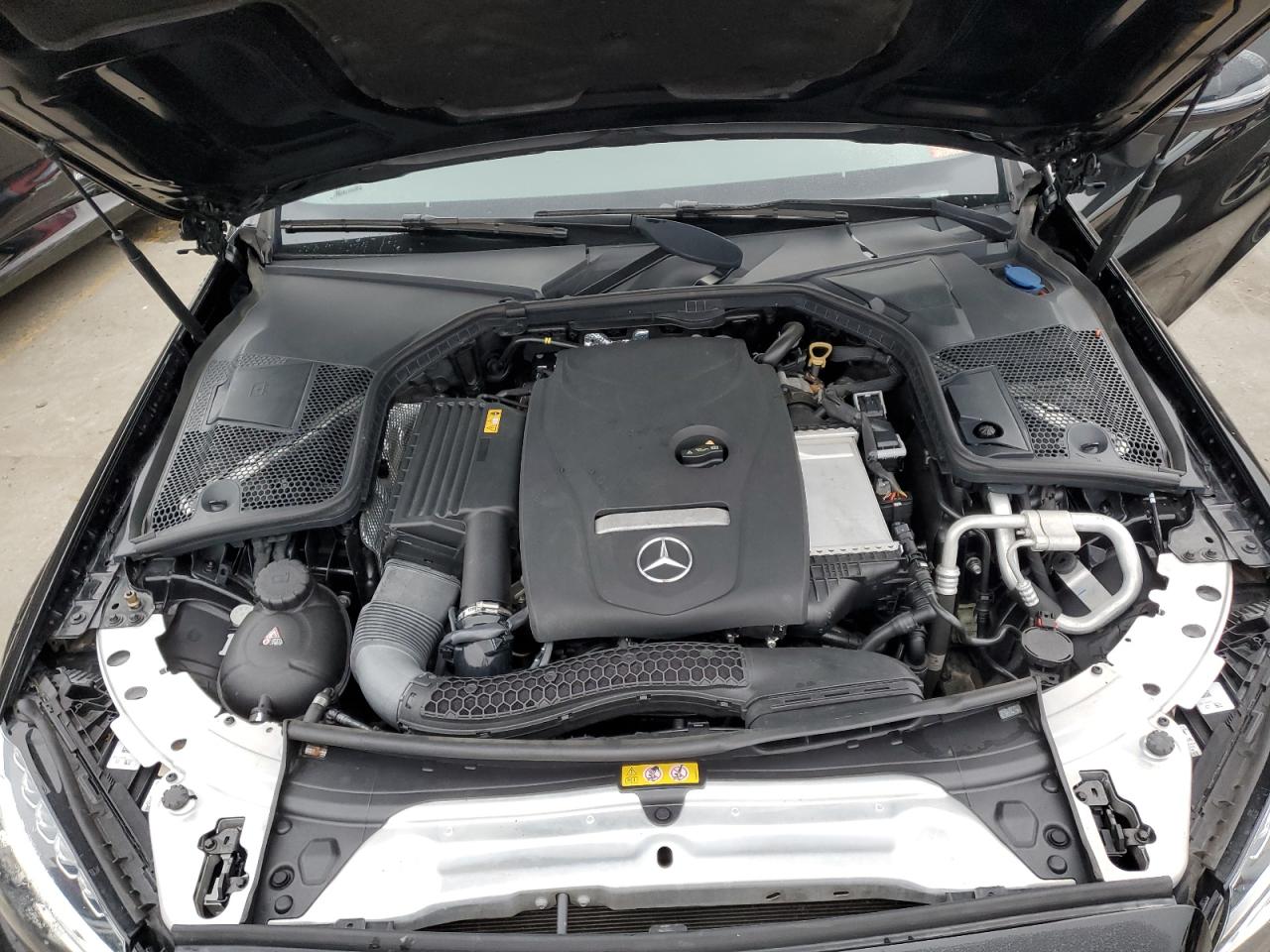 WDDWK4JB9JF674728 2018 Mercedes-Benz C 300