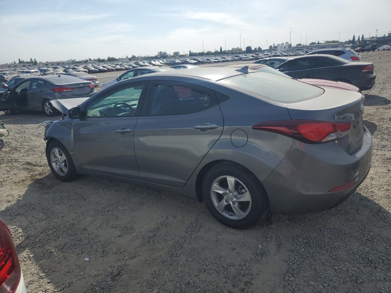 2014 Hyundai Elantra - Image 2