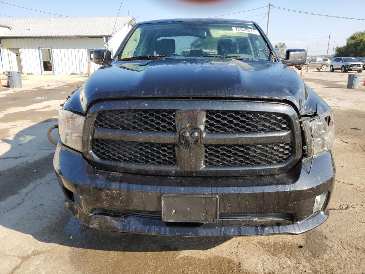 2016 RAM 1500 - Image 5