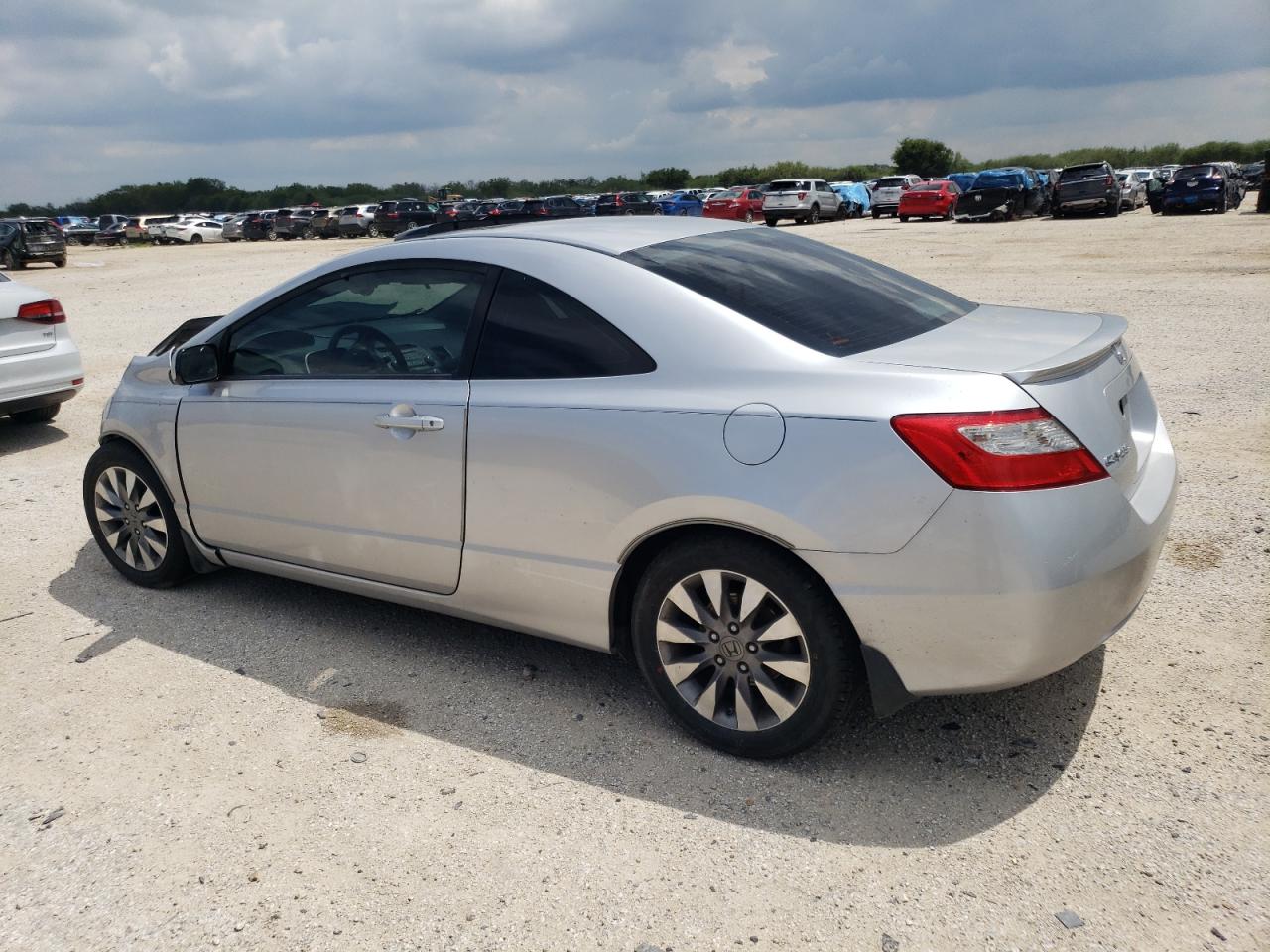 2009 Honda Civic - Image 2