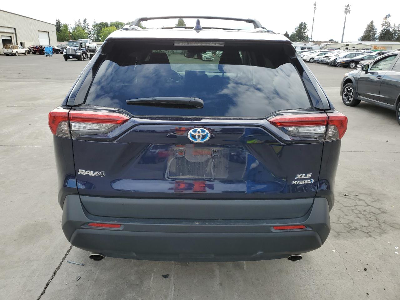 2020 Toyota Rav4 Xle VIN: 2T3RWRFV1LW074427 Lot: 72096284