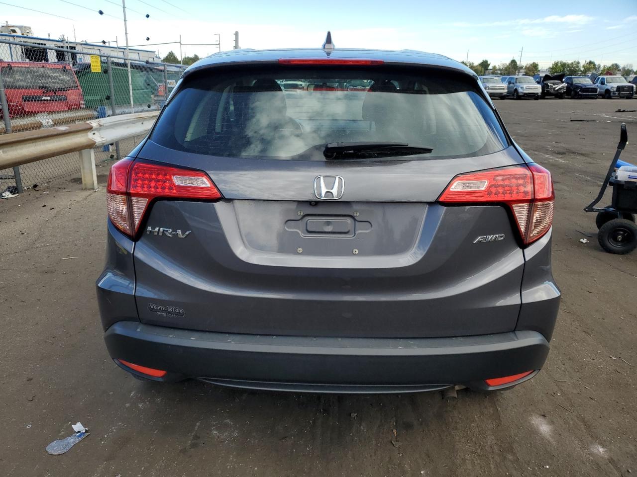 3CZRU6H38JG703401 HONDA HR-V 2018