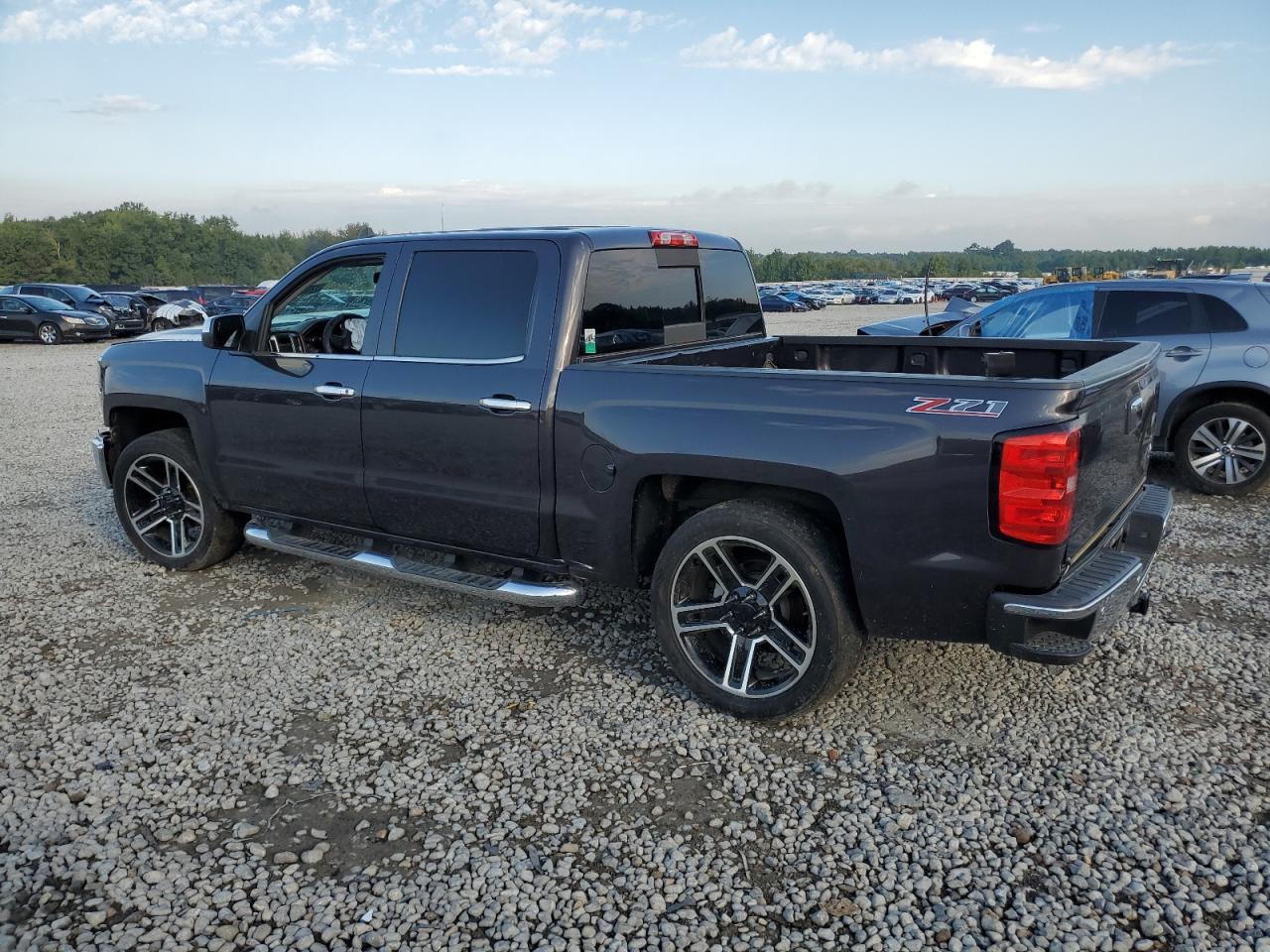 2015 Chevrolet Silverado - Image 2