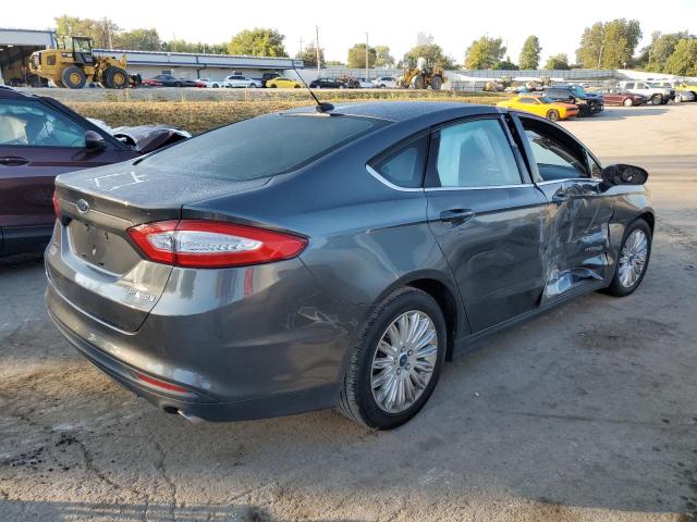 Седани FORD FUSION 2015 Сірий