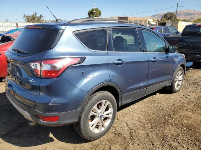  FORD ESCAPE 2018 Granatowy